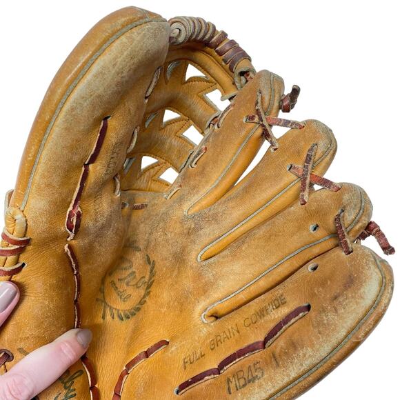 Vintage Mocaby MB45 Leather Baseball Glove with Nylon Stitching - Picture 6 of 7